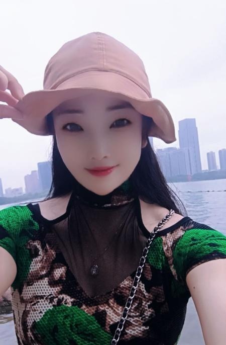 蜀山辣妹子