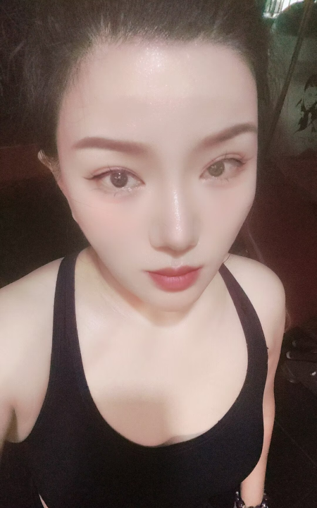 罗湖健身瑜伽老师百合