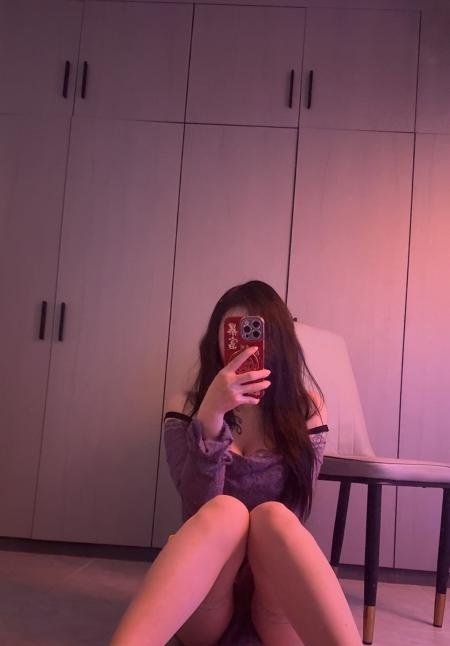 惠城纯欲蛇吻辣妹