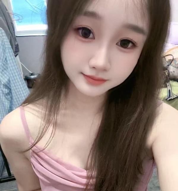 雨花00后甜甜