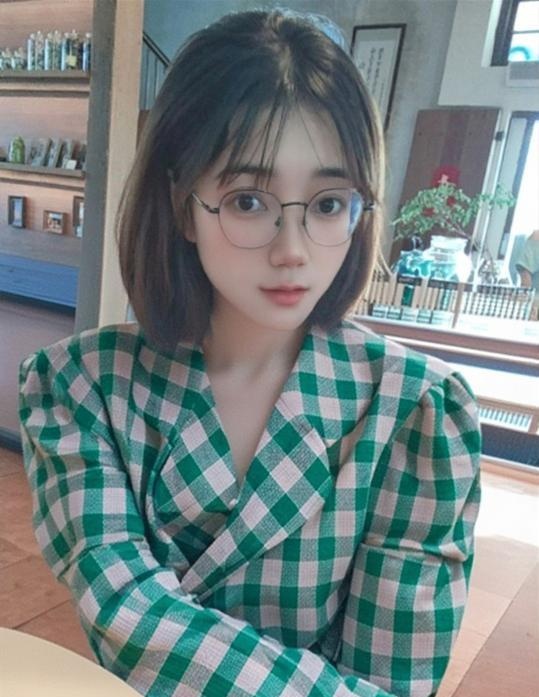 眼镜少妇野子