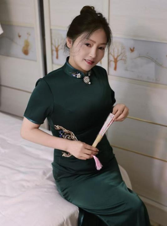 性价比旗袍熟女