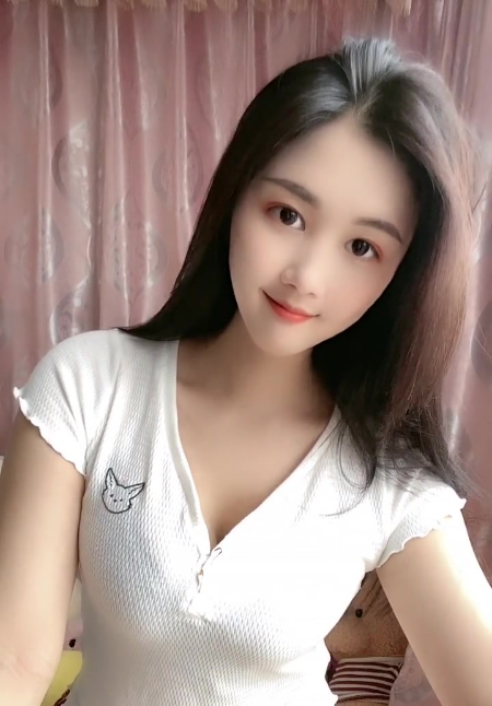 童颜巨乳可欣