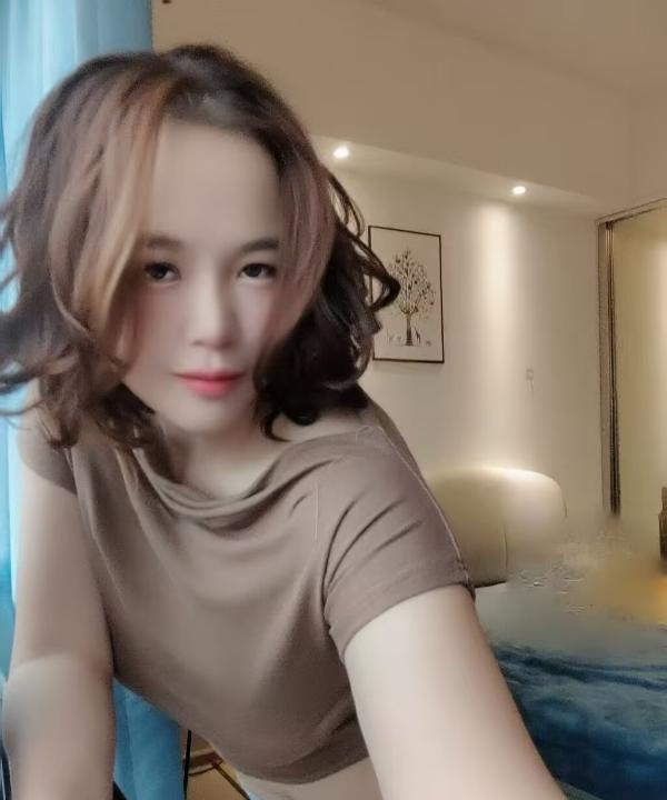 纯莞式夹b小骚妇