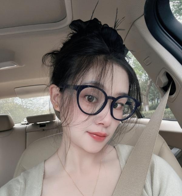 园区治愈系美女老师