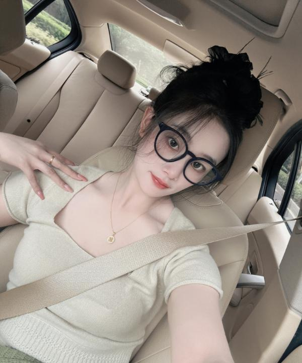 园区治愈系美女老师