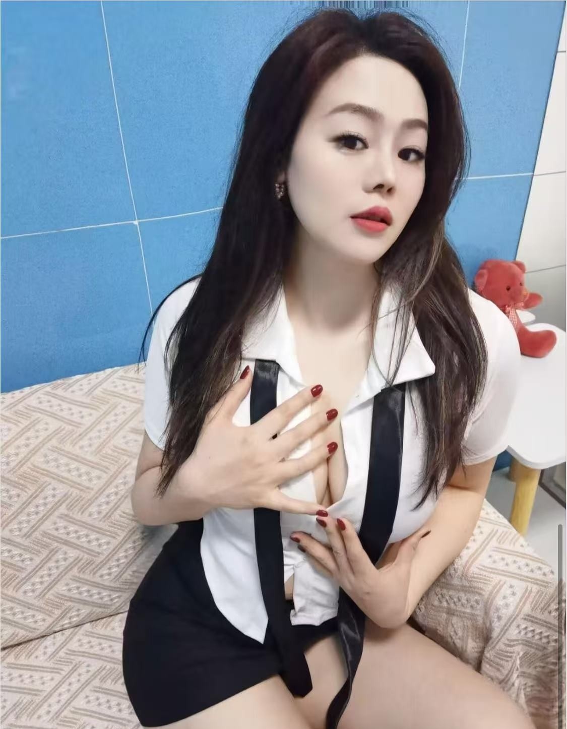 骚丝美腿秋香