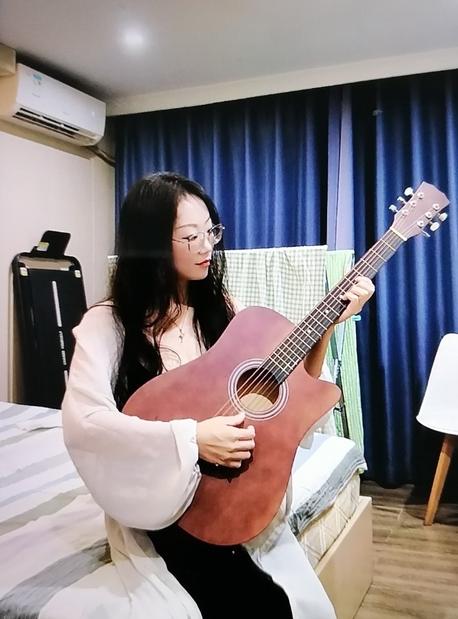 龙华眼睛妺子