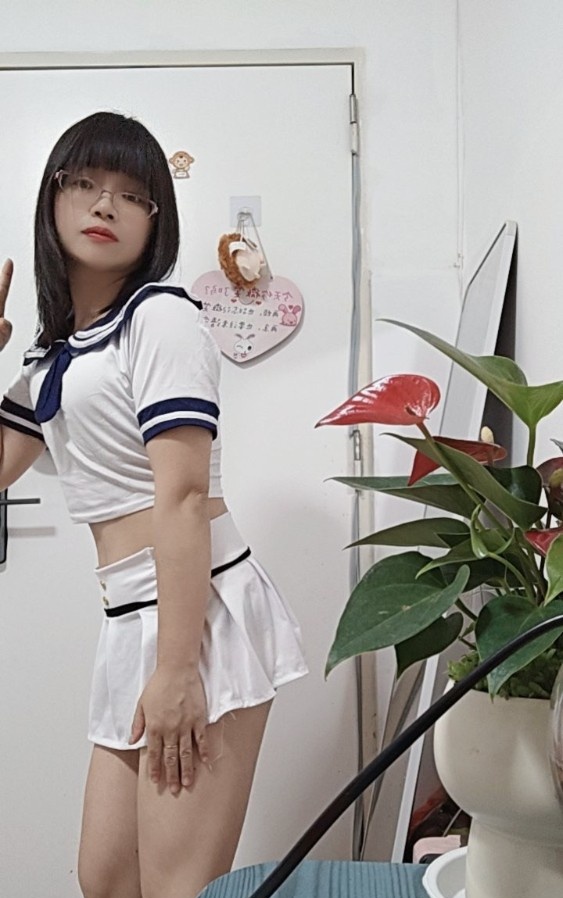 坂田北性价比眼镜妹