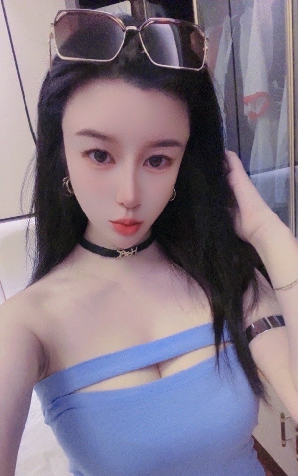 魔鬼身材小可欣