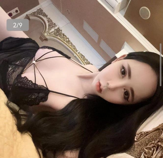 粉嫩多汁妖娆甜妹