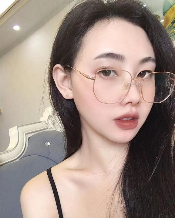 反差小萝莉阳阳