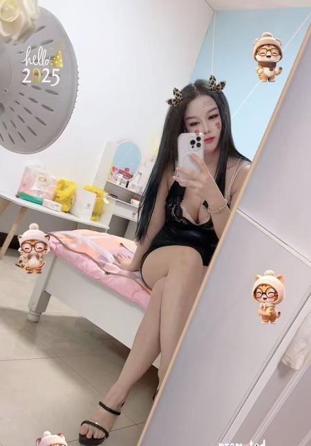 瑶海大胸妹美佳