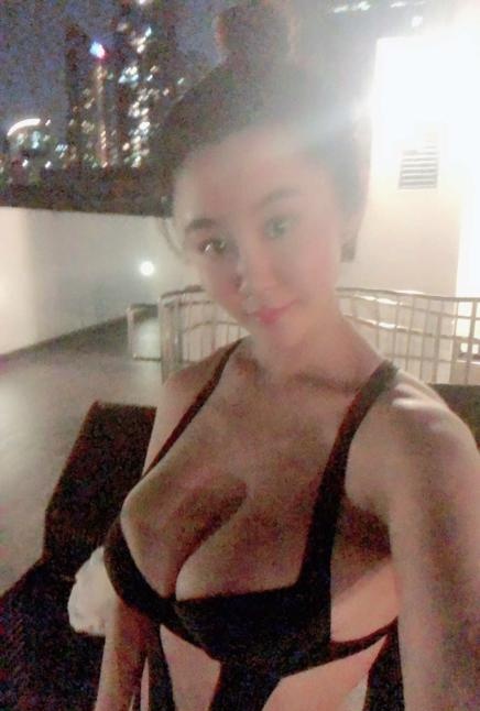 深圳奶神蜜桃臀健美