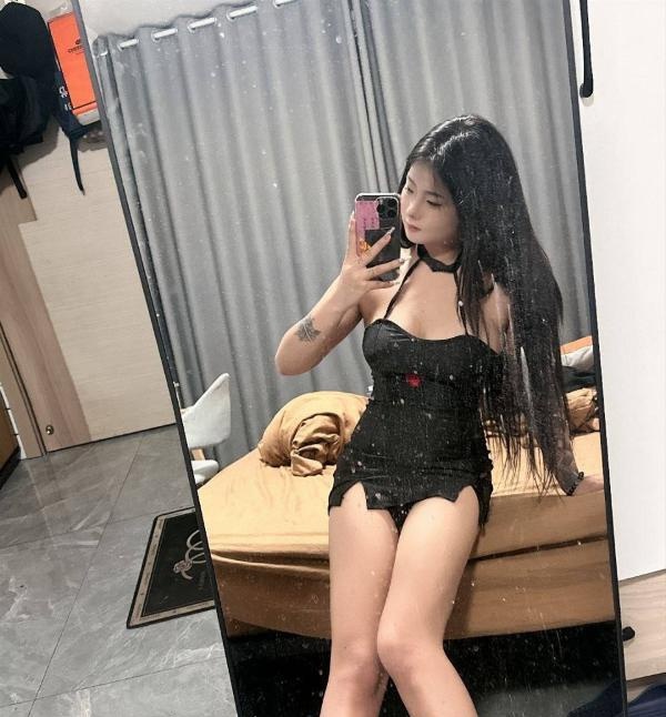 南开童颜大胸嫩妹