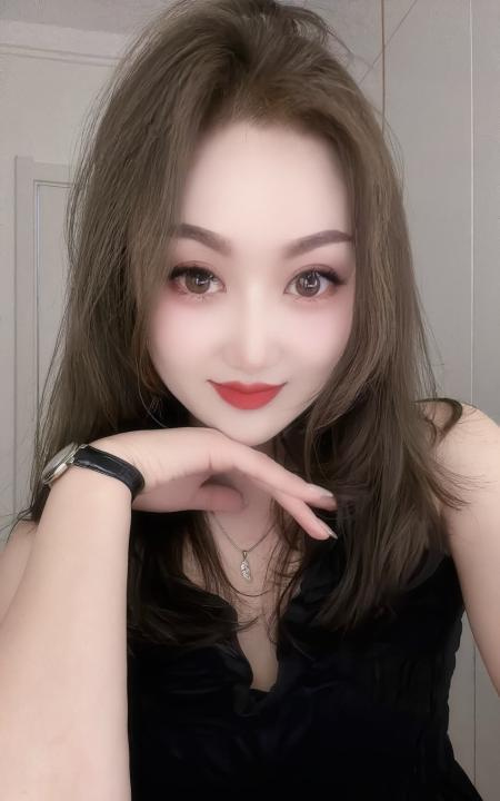 丰满的小嫂子