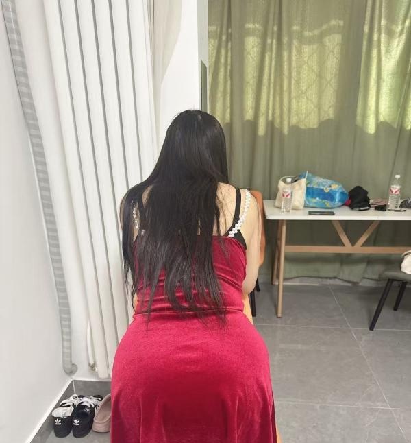 潘家园长身骚少妇