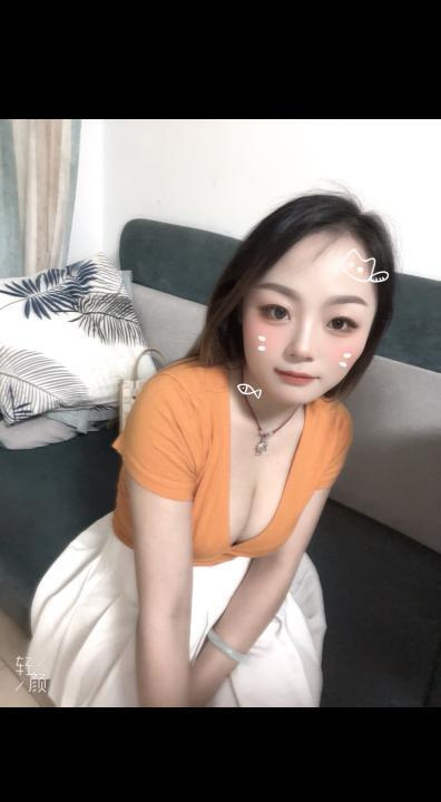 大胸懒羊羊