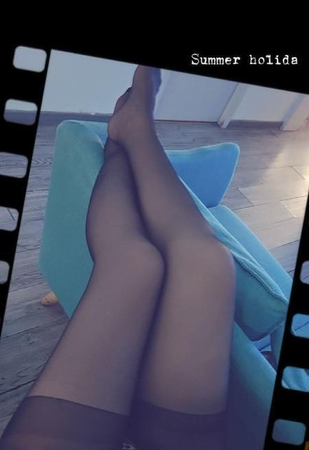 豹纹黑丝熟女