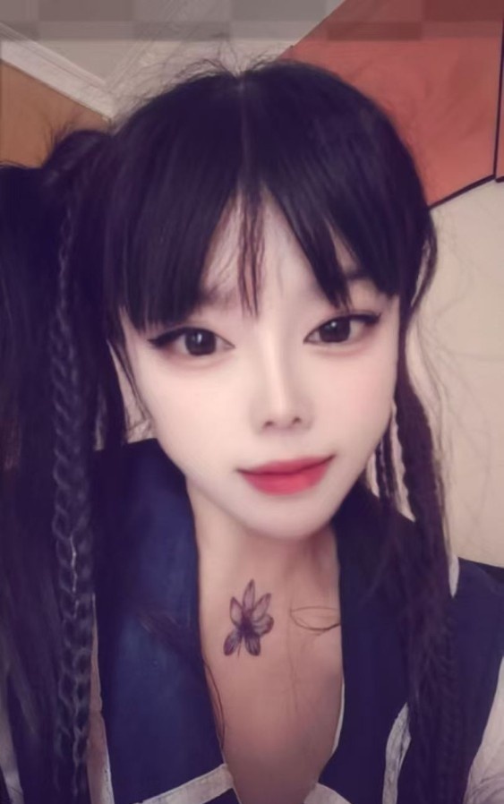 蝴蝶户型的熟女