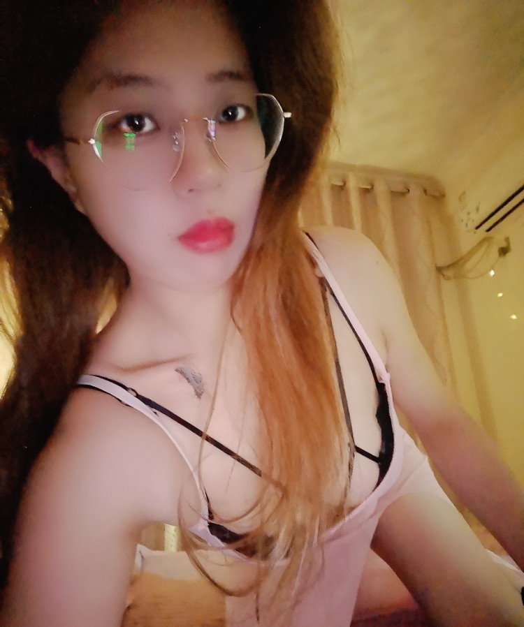 软妹美娇妻鱼儿