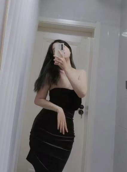 南沙黑丝肉臀小静