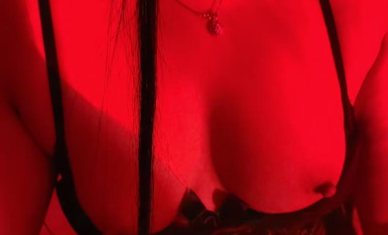上城制服诱惑翘臀妹