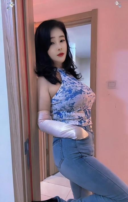 风骚巨臀熟女雨薇