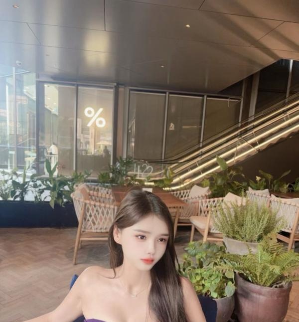 普陀颜值大胸美女