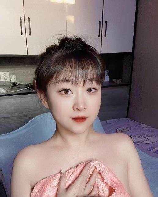 天河小肥臀