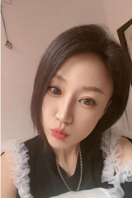 铁西颜值小美女