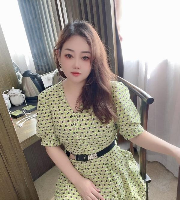 后入肥臀少妇妍妍