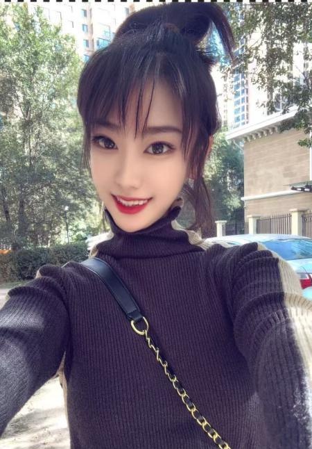 哈西开朗小妖精