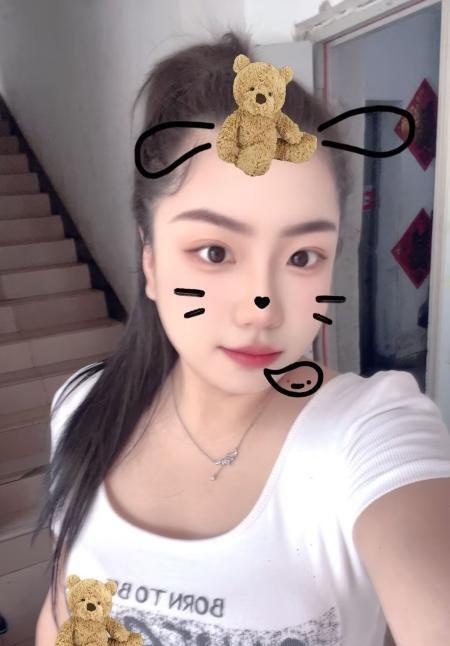 津南微胖女孩