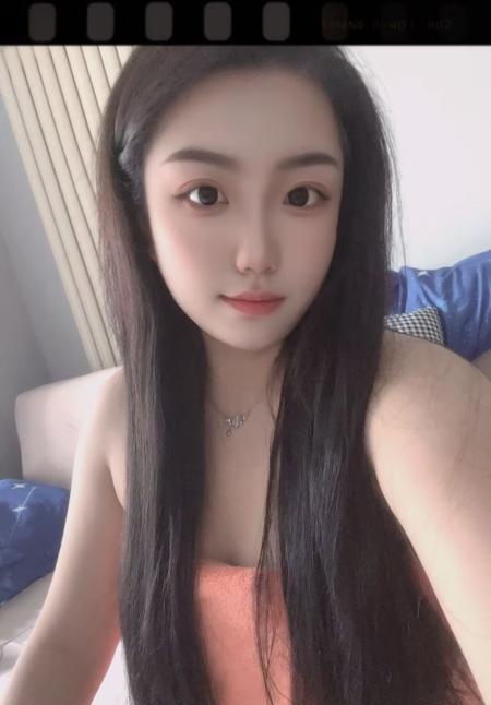 津南微胖女孩