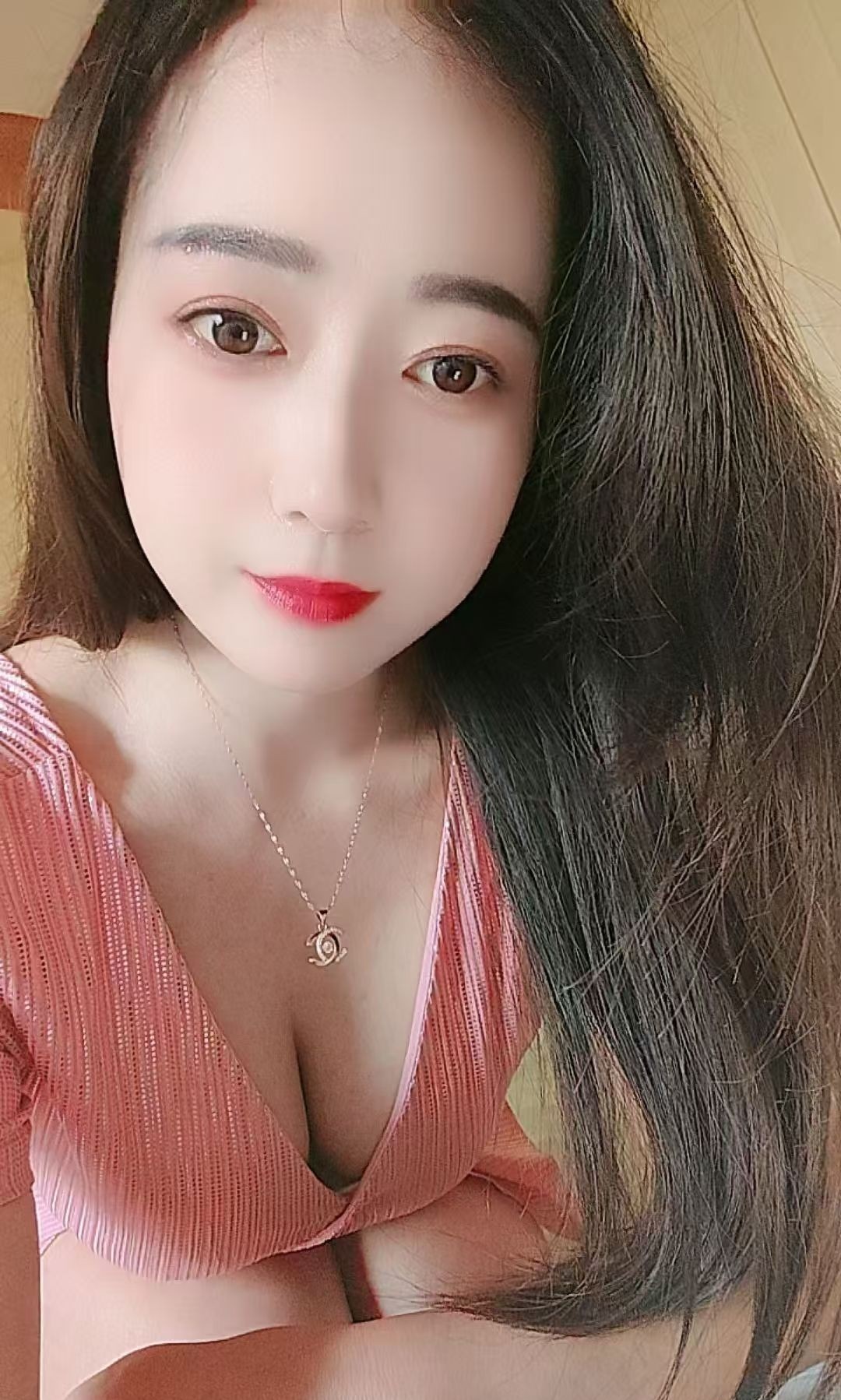 浦东优雅女小妮