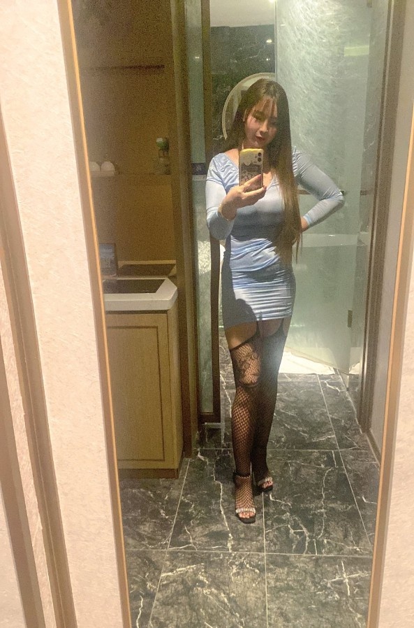 松岗美女糖糖