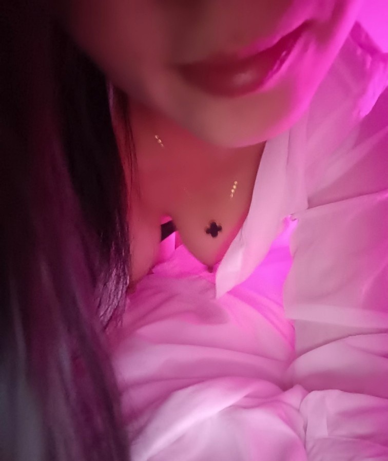 反差性感骚妇