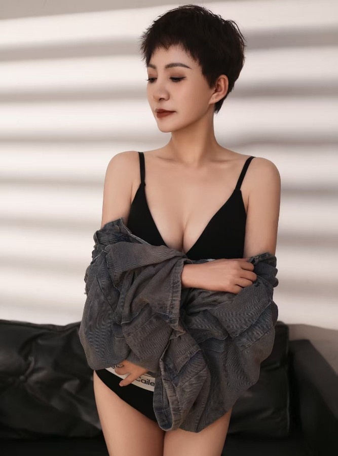 青岛兼职短发女人