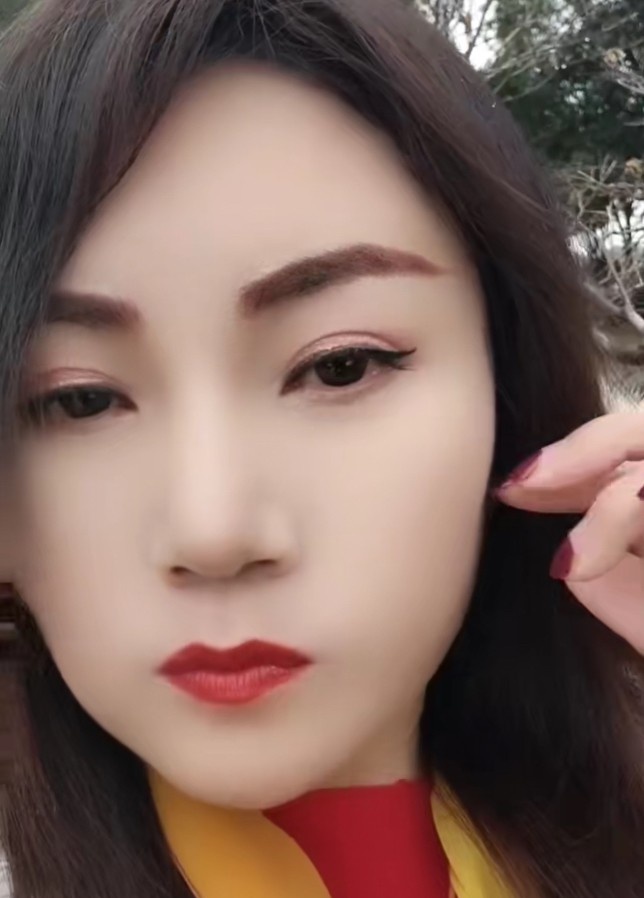 平时跑出租车的兼职少妇