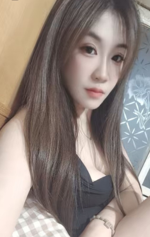 鞍山大奶美女