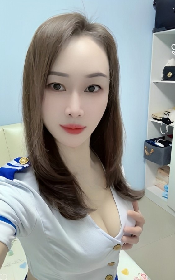 新市区制服小骚妇璃璃