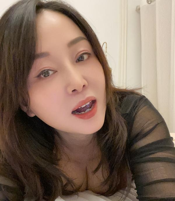 御姐38D胸