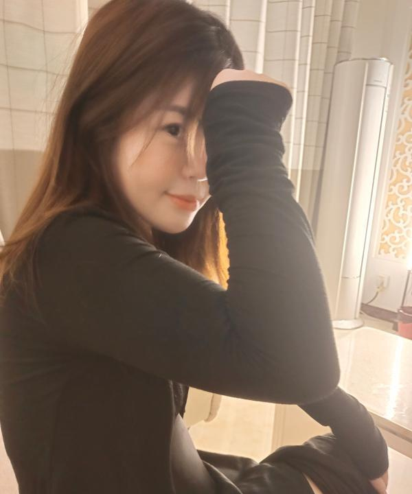 颜值女友感伊伊