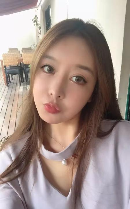 风骚美女一枚
