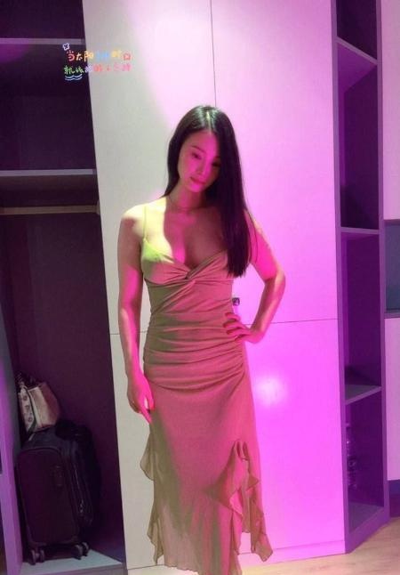 苗苗小蛮腰