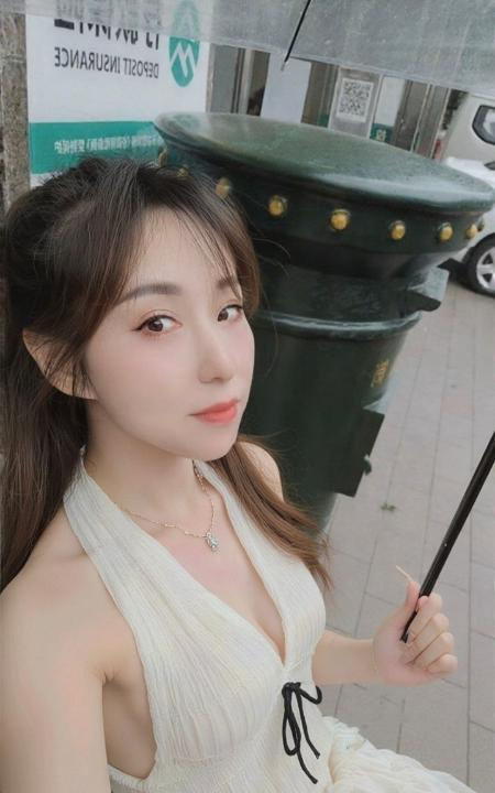 前凸后翘蜜桃臀