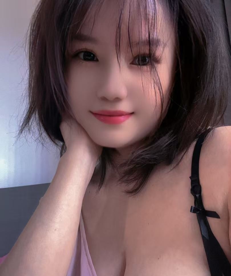 胸大骚丫头