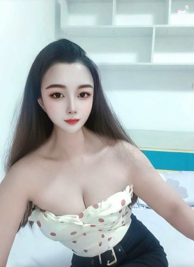 梅花园御姐菲菲