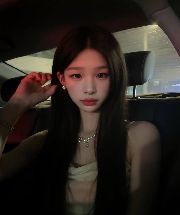 上城刚下水06嫩妹
